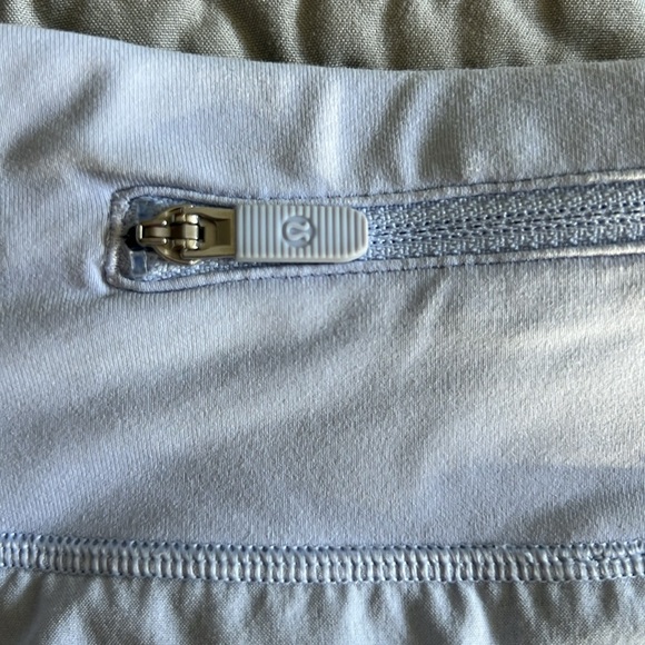 Lululemon Speed Up Low Rise Shorts size 4 - Picture 5 of 6